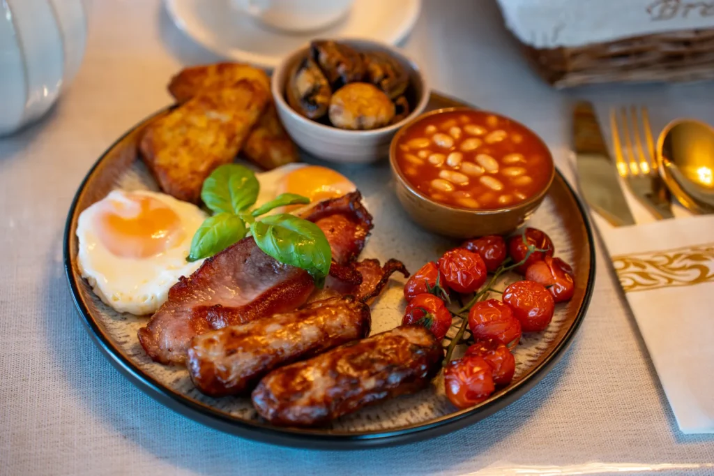 Black Room Breakfast Room