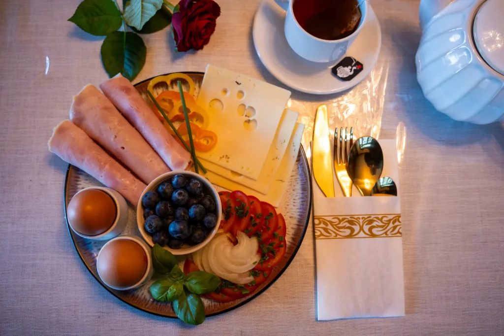 Black Room Breakfast Room